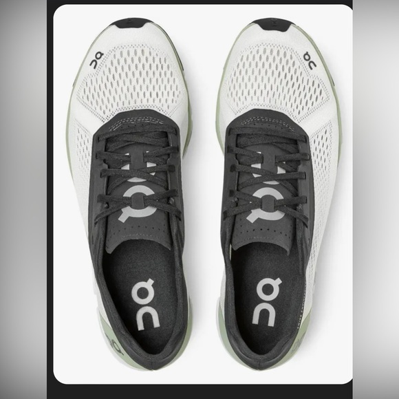 On CloudBoom Women Sneakers - Picture 3 of 11